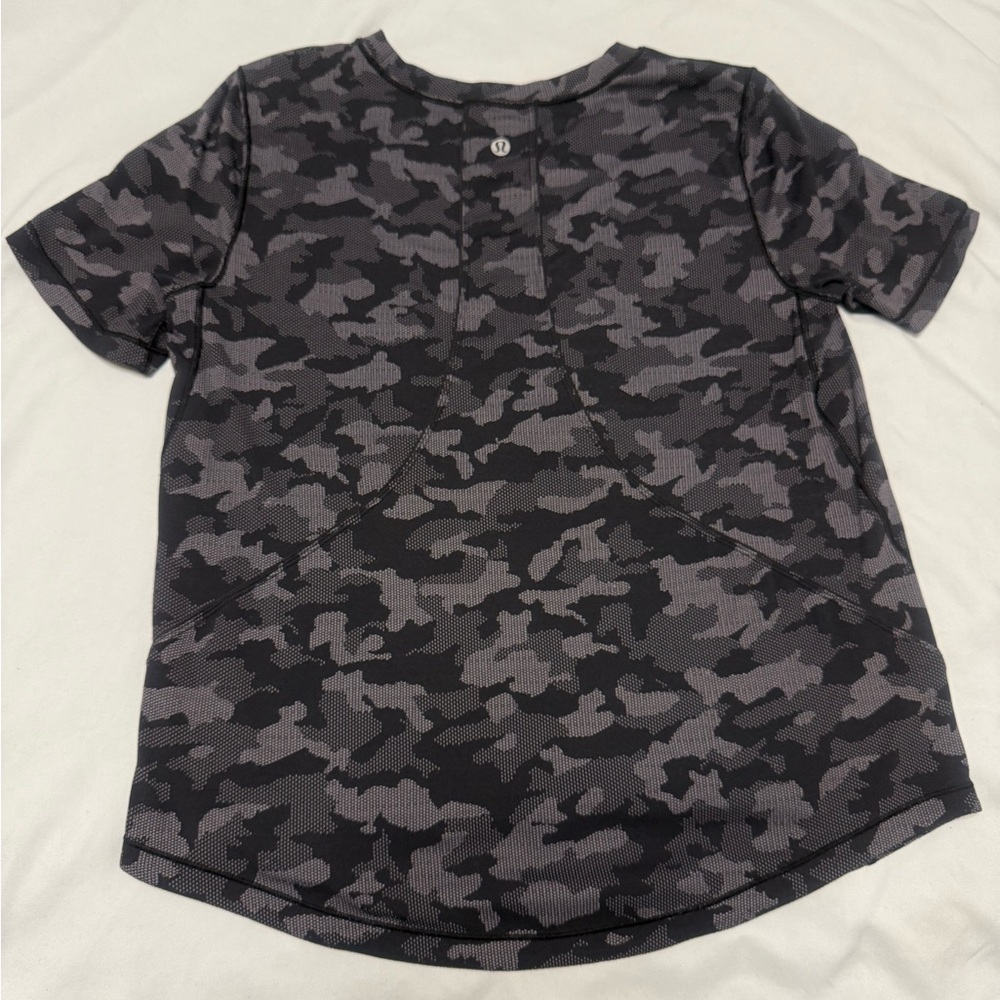 Lululemon Long Distance Short Sleeve - Picture 10 of 11